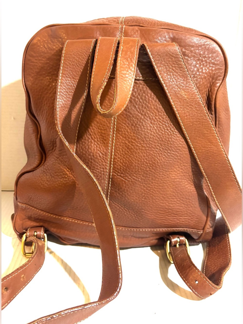 Vintage unisex Brown Leather Backpack with Gold Hardware - Picture 2 of 7